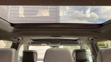 Land Rover Discovery 3.0 D300 R-Dynamic SE 5dr Auto Diesel Station Wagon